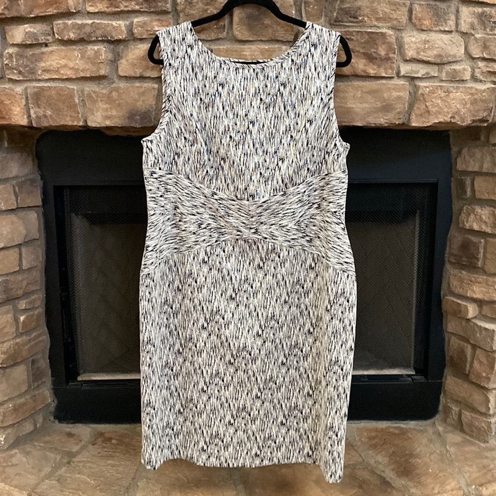 NWT Alex Marie black and ivory lined dress. Size 18.